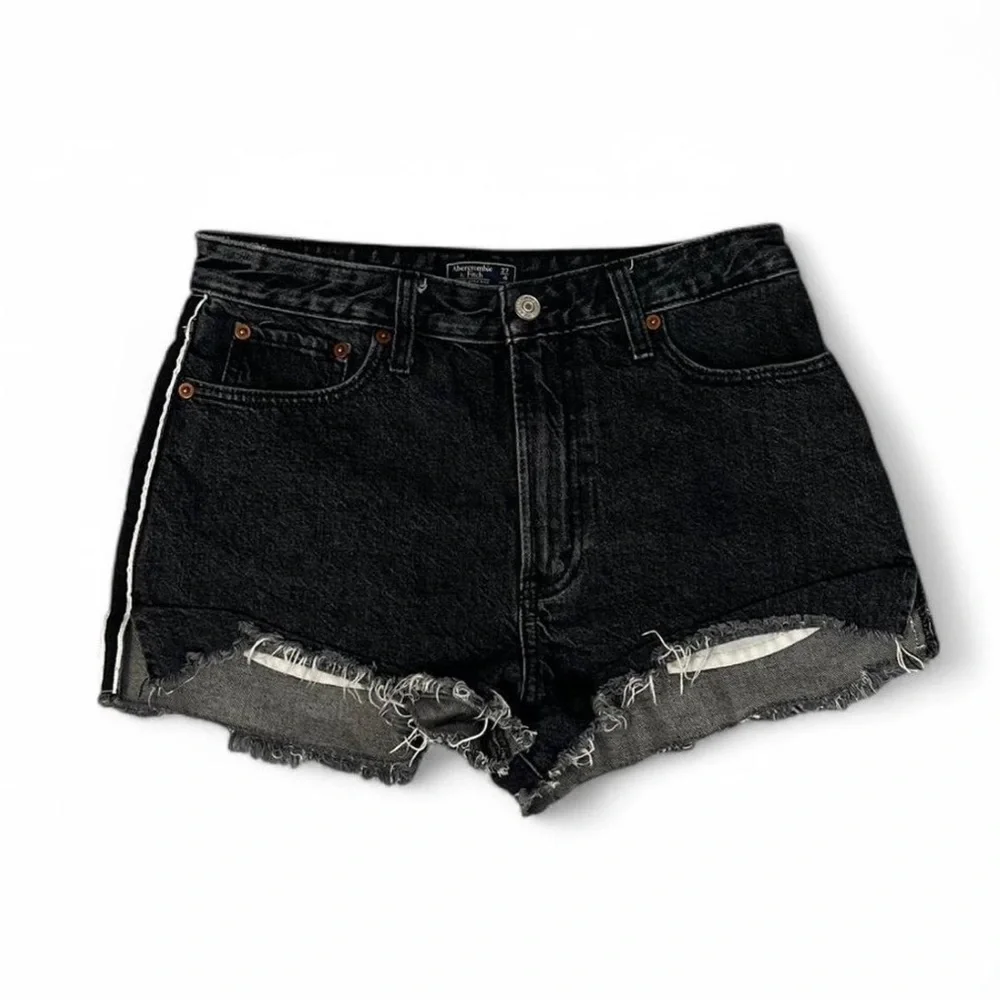 Abercrombie & Fitch Annie High Rise Short - Size 27/4